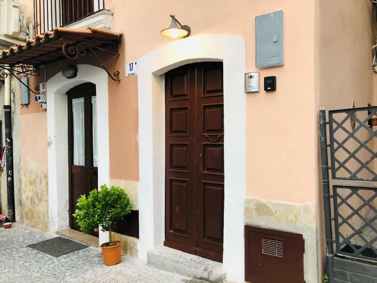 Villa U Peri Alivu House CTA Catania