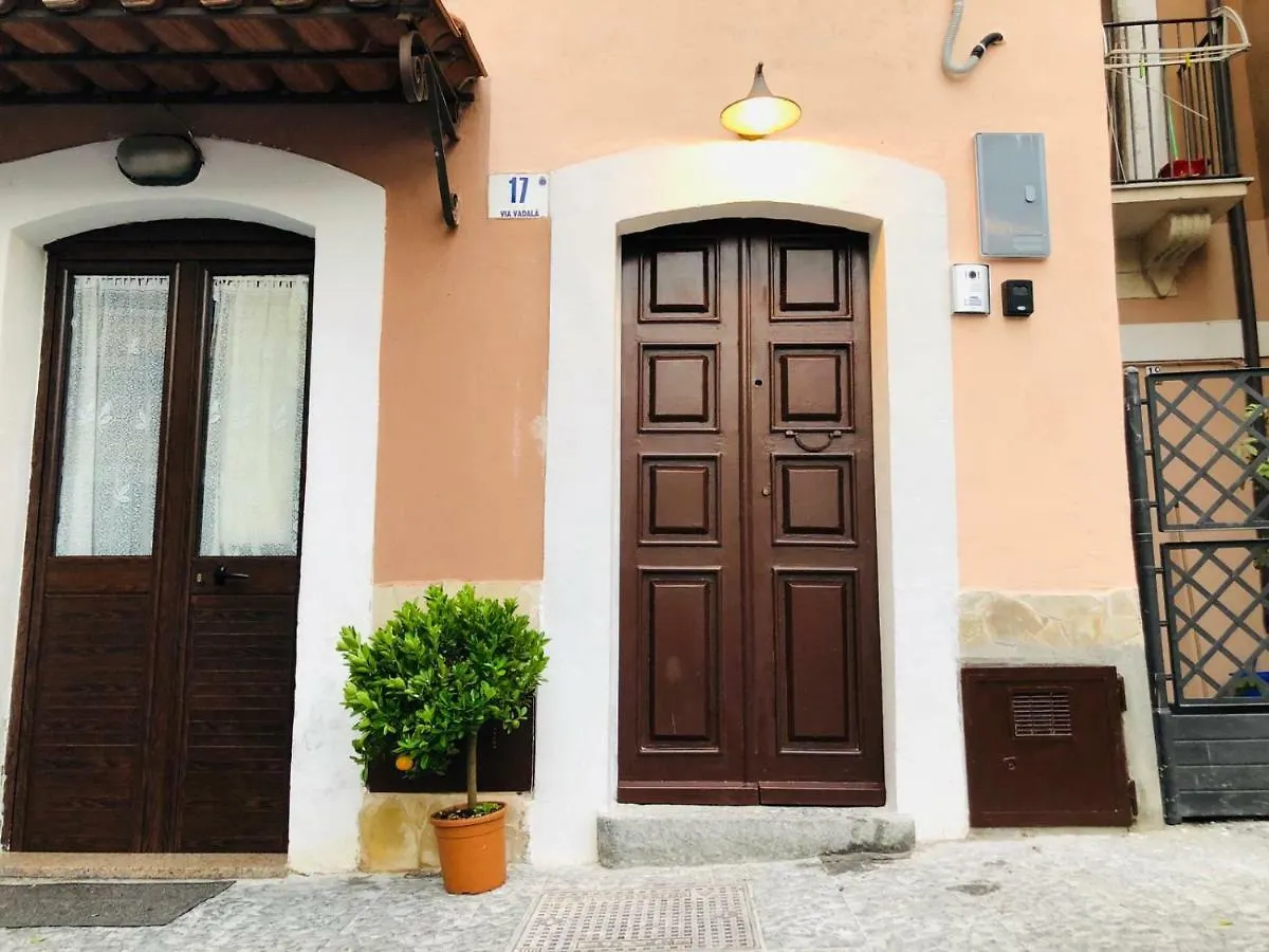 U Peri Alivu House Villa Catania 0*,
